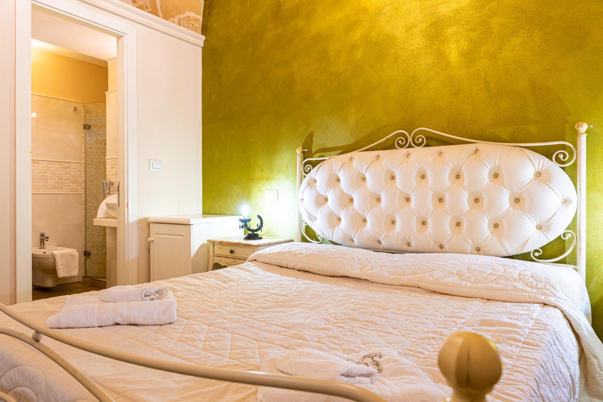 Palazzo Aurora Bed and Breakfast Alezio Eksteriør billede