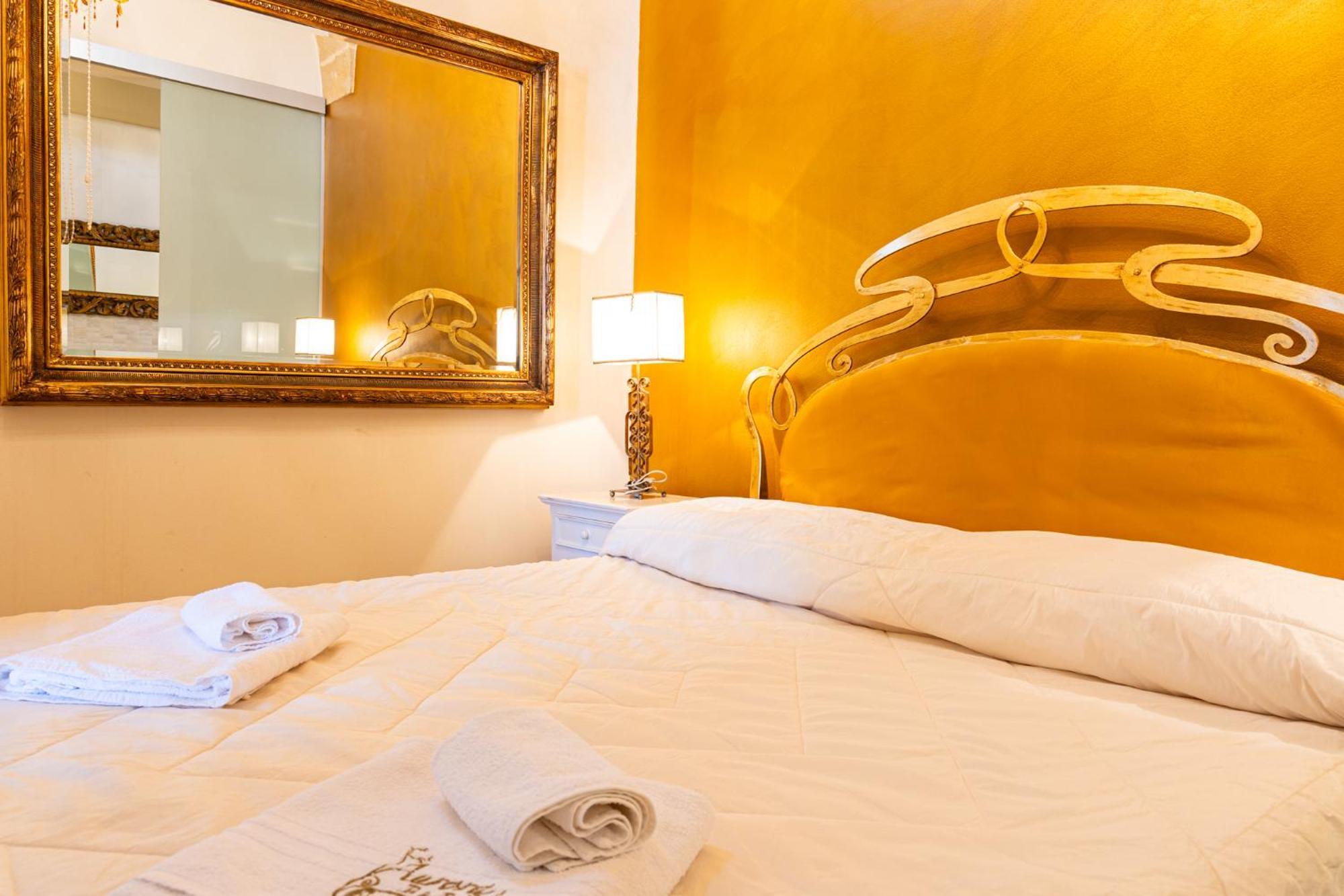 Palazzo Aurora Bed and Breakfast Alezio Eksteriør billede