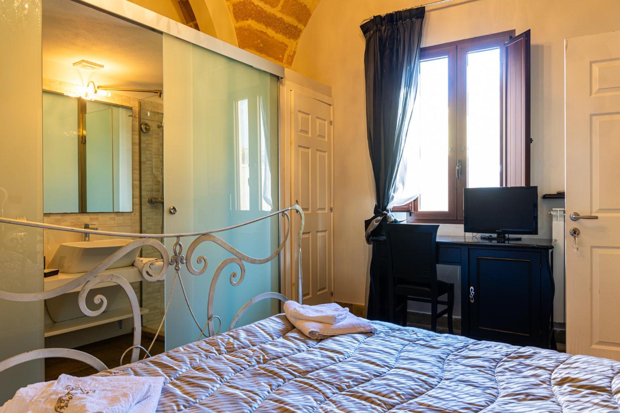 Palazzo Aurora Bed and Breakfast Alezio Eksteriør billede